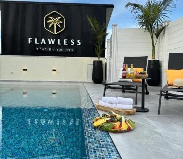 Tel Aviv Apartment | פלואלס - וילת יוקרה עם 4 חדרי שינה ובריכה