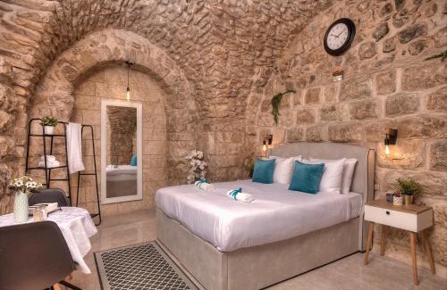 Artists Colony Hotel | קשתות - מתחם אבן בצפת העתיקה - Kshatot - Stone Complex in Old Tzfat