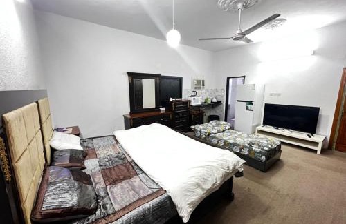 Medina Apartment | استديو بمدخل خاص 7 دقائق للحرم