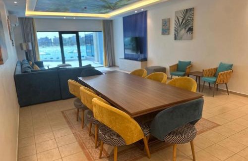 Durrat Al-Arous Apartment | درة العروس لاقون براديس الغروب للعائلات