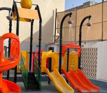 Medina Ski Chalet | شاليه بغرفة نوم ومسبح