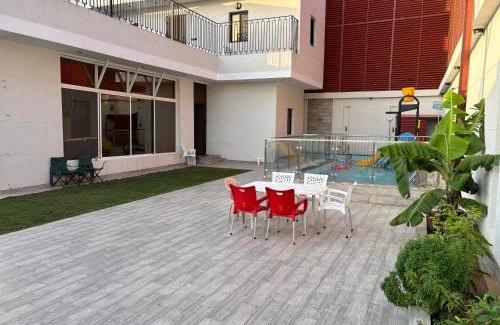 Al Kura Ski Chalet | شاليه واستراحة غريس الجديدة