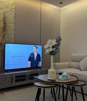 Al Aqiq Apartment | شقة بتصميم فريد وهادى
