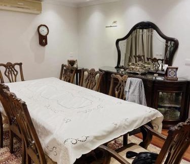 Nasr City Apartment | شقة راقية للإيجار الترا سوبر لوكس في مدينة نصر بالقرب من سيتي ستارز - للعائلات فقط