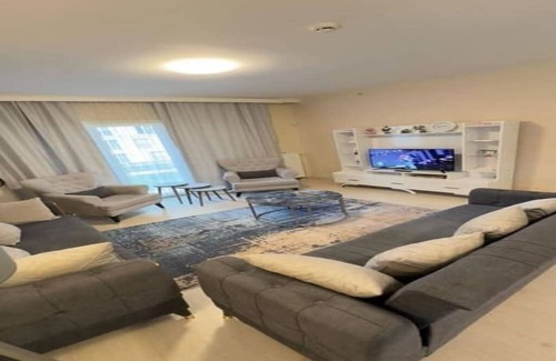 Esenyurt Apartment | شقة صمن مجمع راقي وهادئ وآمن توفر لكم هذه الشقة جميع وسائل الراحة