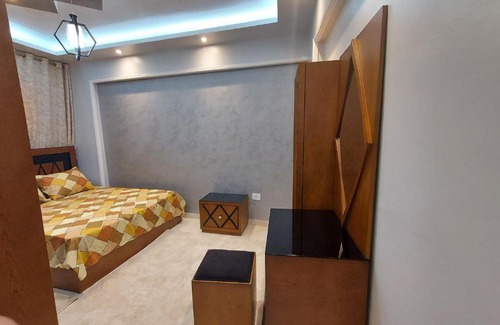 Al-Muntazah Apartment | شقة مصيفيه علي البحر مباشرة بمنطقة ميامي