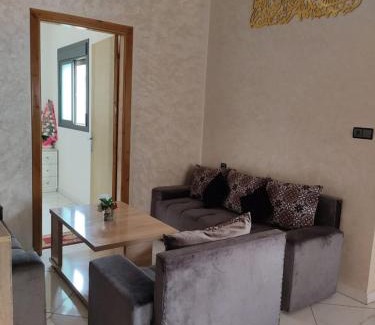 Ksar el-Kebir Apartment | شقة مغربية تقليدية في وسط المدينة
