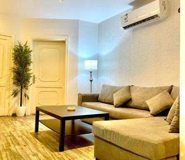 Al-Safa Apartment | شقة 17