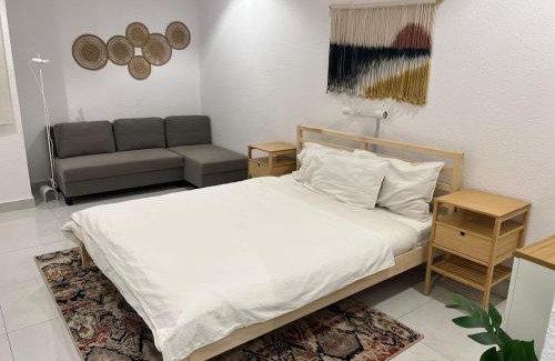 Medina Apartment | غرفة مميزة بمدخل خاص - إقامة هادئة ومريحة