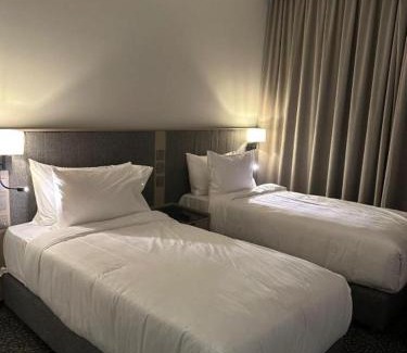 Taif Hotel | فندق فيوري - المطار