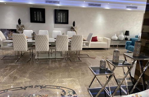 Old Cairo Apartment | نايل هاوس
