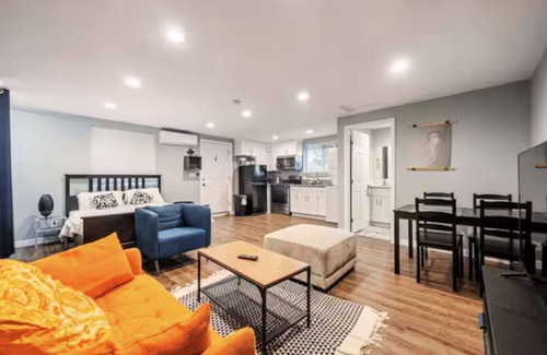 West Hills House | ৎ୭Pentland Way Havenৎ୭ well-equipped kitchenette