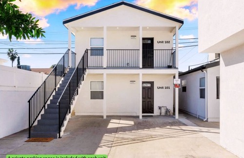 Burbank Apartment | ৎ୭Prestige Studio Haven at Burbankৎ୭ 3 beds wifi