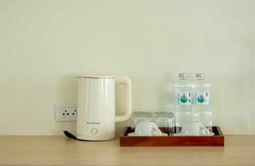 Pak Khat Hotel | กว้างคูณยาวคาเฟ่รีสอร์ท & พูลวิลล่า