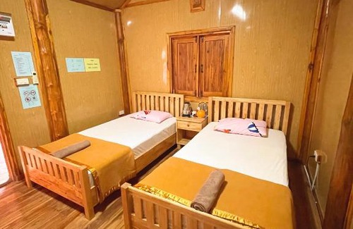 Khlong Wan Hotel | จันทวี รีสอร์ท