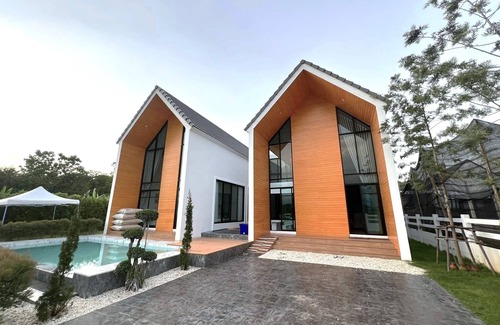 Pong Ta Long Villa | วิลล่า 4 ห้องนอน พร้อมสระว่ายน้ำและโต๊ะพลู