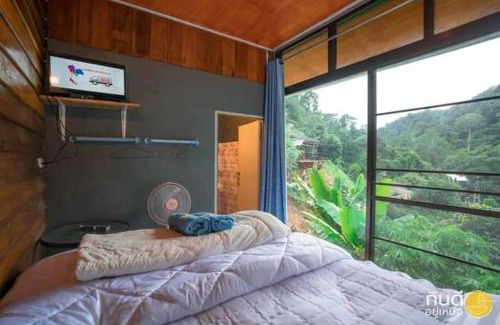 Mae On House | โฮมสเตย์ พ่อหลวง แม่หลวง บ้านแม่ลาย