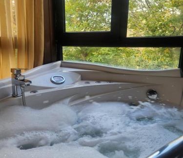 Mtskheta Bed & Breakfast | თორო Thoreau