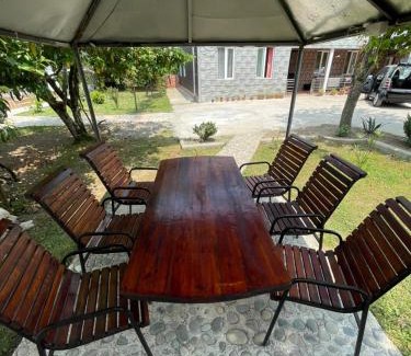 Kobuleti House | ტყუპები