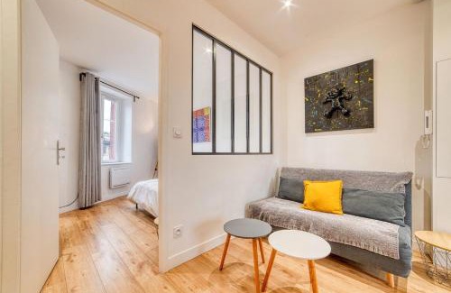 La Demi - Lune Apartment | ღ Victor Hugo - 1ch - Central - Lyon & Gare Tassin