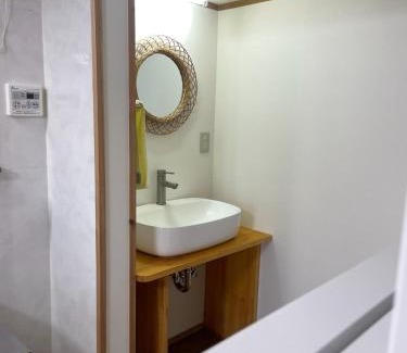 Amami Apartment | あまみ日和 奄美大島の宿 -Amami Biyori-