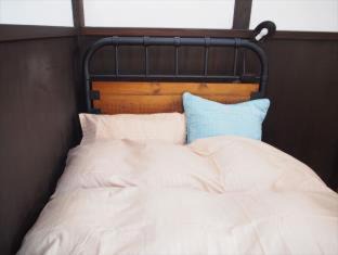 Nishijin House | お宿梅夜Guesthouse Umeya