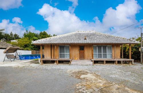 Yohena Villa | サウナでととのうpono 118は今帰仁村にあるお庭付き一棟貸