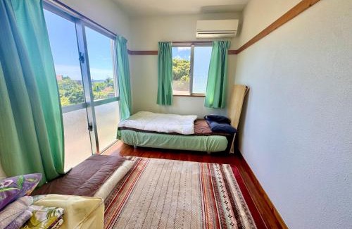 Kumejima House | モンステラ