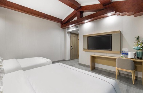 Suzhou Old Town Hotel | 万家灯火酒店苏州观前街平江路店