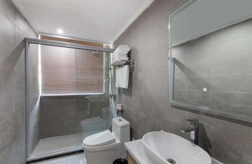 Suzhou Old Town Hotel | 万家灯火酒店苏州观前街平江路店