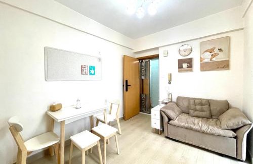 King's Park Apartment | 亞朵清雅公寓2房1廰 有4床 油麻地地鐵口一分鐘 香港主街道 彌敦道正街