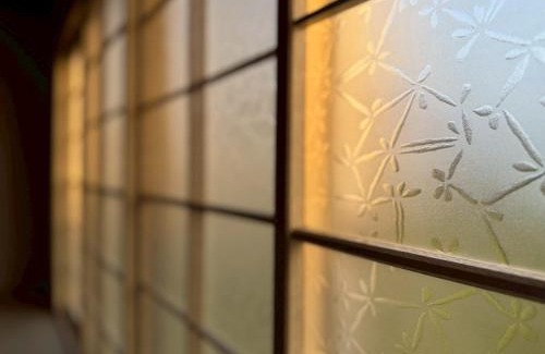 Yuni-cho Apartment | '内装フルリフォーム' HOKKAIDO l 千歳空港まで30分 l 一棟貸し8名迄OK l 白樺 Shirakaba