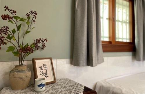 Zhuqi Bed & Breakfast | 嘉義行滿旅宿&親民平價萬坪秘境烤肉好趣宿