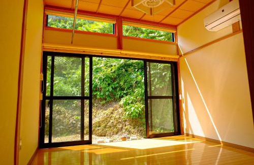 Hata-gun Apartment | 四万十川まで歩いて行ける 一棟まるっと貸し切りの宿 gu