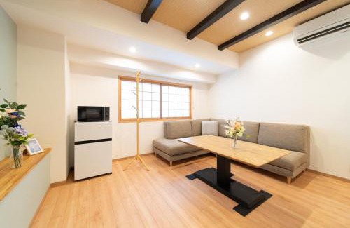 Nakagyo Ward Villa | 夏様小倉町 Convenient house, private house, 5-minute walk from Nijo station