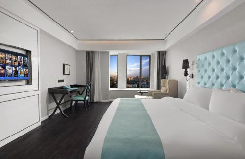 Chenghua Hotel | 如家睿柏云酒店建设路东郊记忆店
