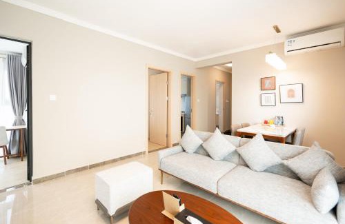 Yinhai Apartment | 家在银滩边