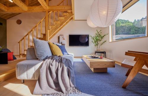 Azagawa Villa | 富士暁月湖凪Konagi