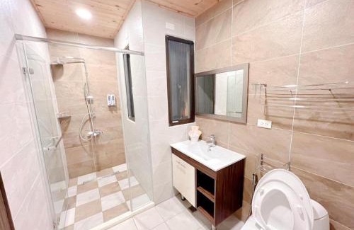 Hualien City Centre House | 寬品居站前電梯民宿近花蓮火車站好停車寵物友善Kuan Pin Ju B&B