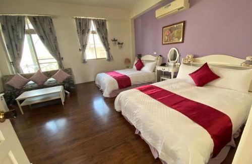 Hualien City Centre House | 小城堡民宿Little Castle hotel 19窩窩近東大門夜市好停車