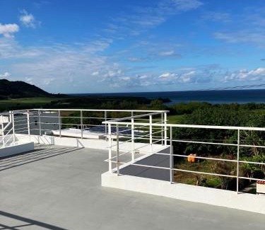 Taketomi-jima Taketomi-cho Apartment | 川平湾から車で10分シアター付きシークレットシーサー