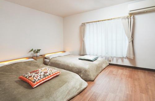 Naniwa Villa | 心斎橋まで7分 なんば1駅 Meeno Home 汐見 一軒家貸切 親子向けファミリー民泊