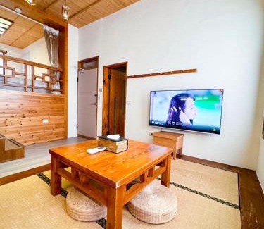 Tainan City Centre House | 慢步南國 雙包棟民宿 Slow Tainan Entire Home