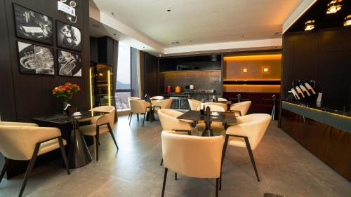 Sanxiang Hotel | 易趣君临酒店