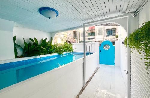 Nana Villa | 曼谷市中心素坤逸4卧 泳池别墅 近nana 近Asoka