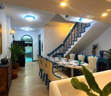 Nana Villa | 曼谷市中心素坤逸4卧 泳池别墅 近nana 近Asoka