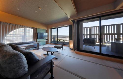 Ikaho Stone Steps Hotel | 楓と樹