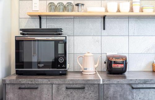 Hayama Villa | 海まで徒歩7分庭とデッキでくつろぐ大人葉山の上質ステイ