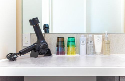 Hayama Villa | 海まで徒歩7分庭とデッキでくつろぐ大人葉山の上質ステイ