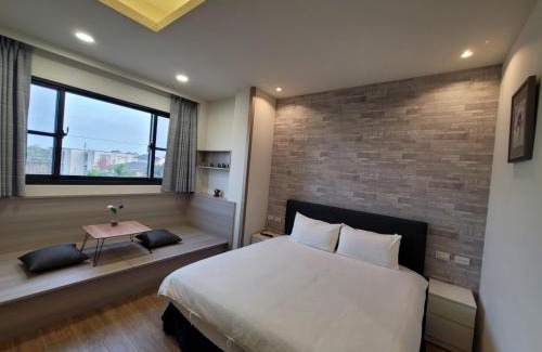 Wujie House | 渡小夜電梯民宿 Yilannight B&B